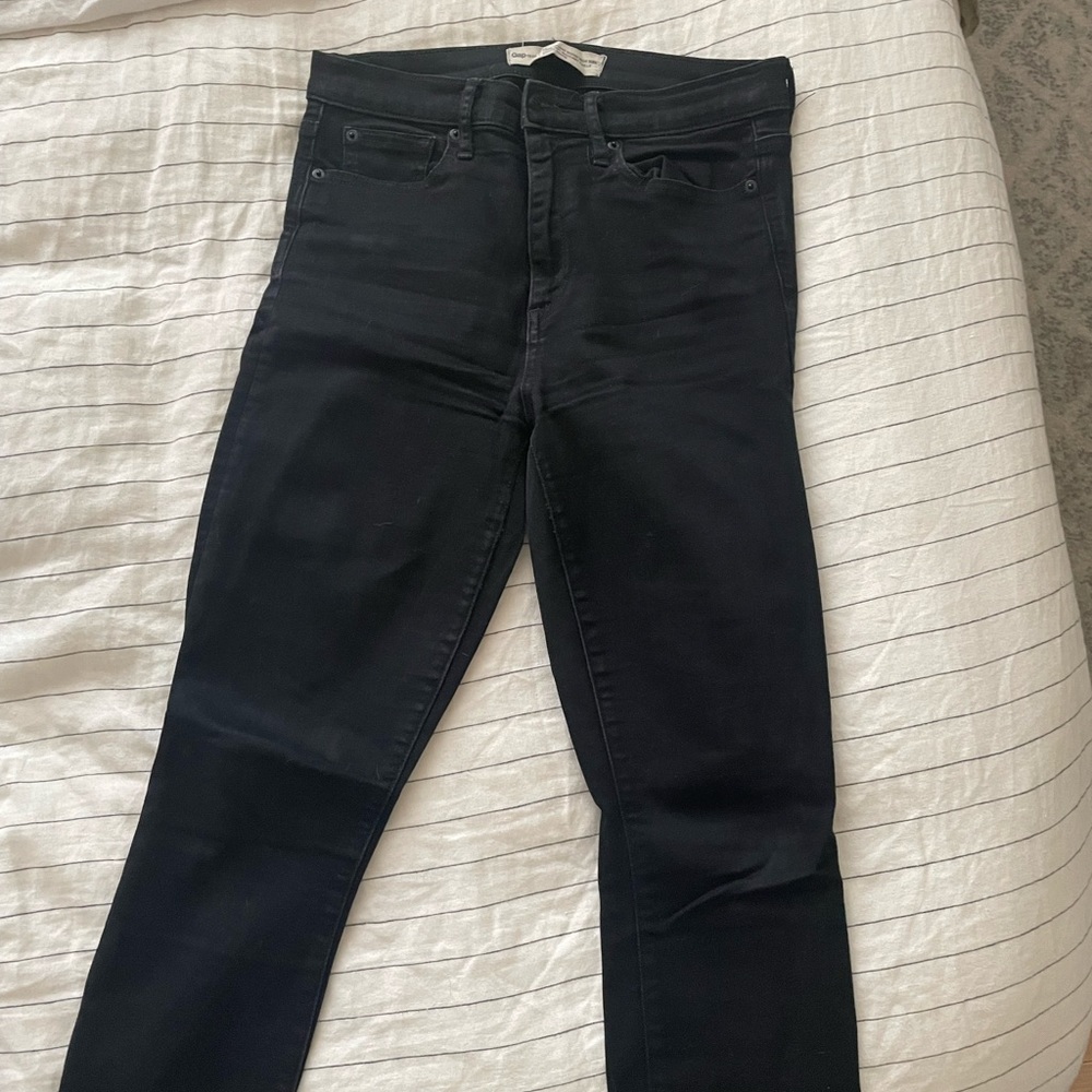 Gap - high rise skinny jeans - size 29